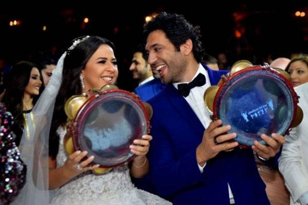 حسن الرداد: ند مـ ـت على زواجي من إيمي.. وهذا ما يفعله معي سمير غانم ودلال عبدالعزيز